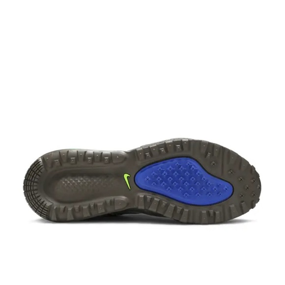 Athletic_Shoes
